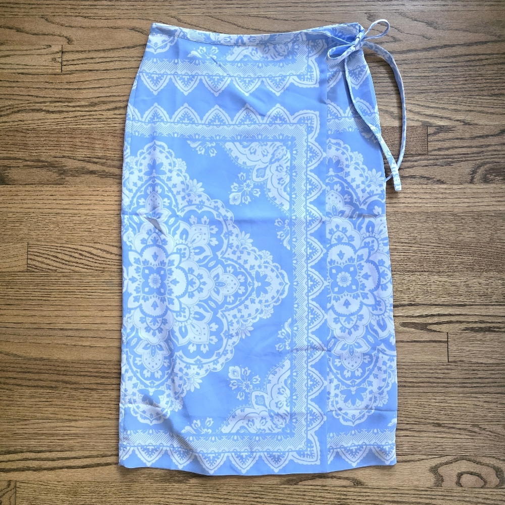 Ann Taylor Summer Wrap Skirt Baby Blue White Size 4 Office Business